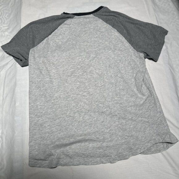 Express Men’s Raglan Tee – Medium - Picture 3 of 9